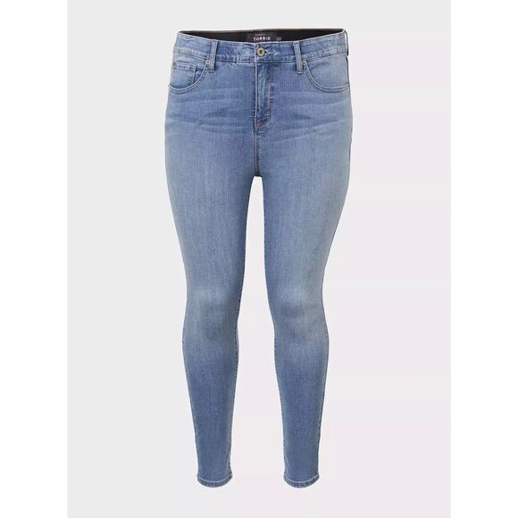 NWT Torrid Sky High Skinny Jean Premium Stretch Medium Wash Blue Plus Size 26 - Picture 12 of 12